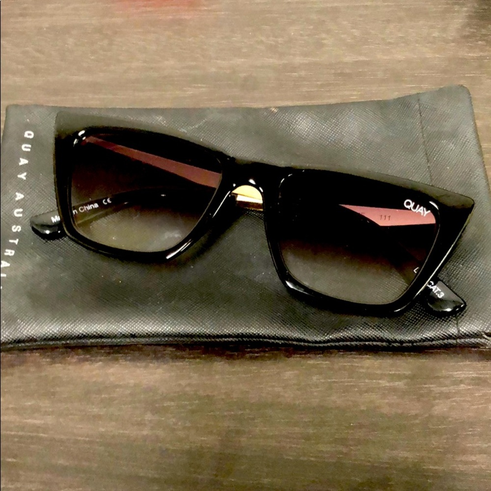 Woman’s Quay Australia Sunglasses